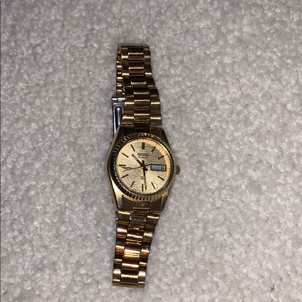 Vintage gold Seiko water resistant watch
